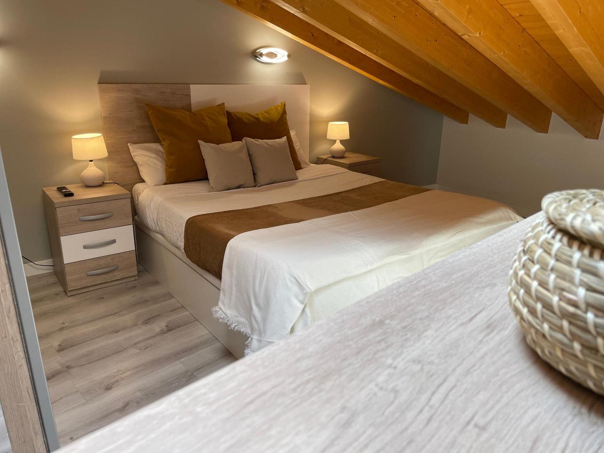 Apartamentos Aranda - Atico Duero Aranda de Duero Exteriör bild